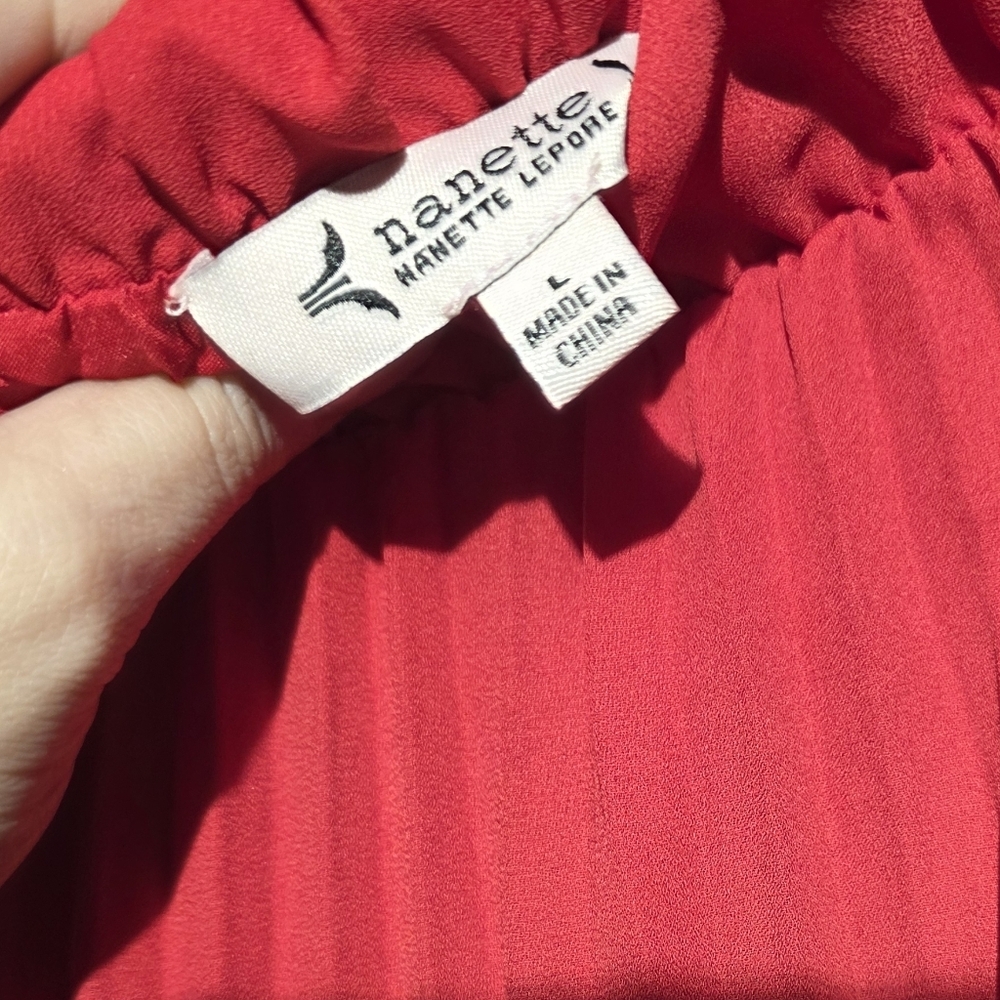 Nanette Lepore NWT Red Pleated Skirt Large - Waist Stretch 40 - Length - 31 - Picture 4 of 5